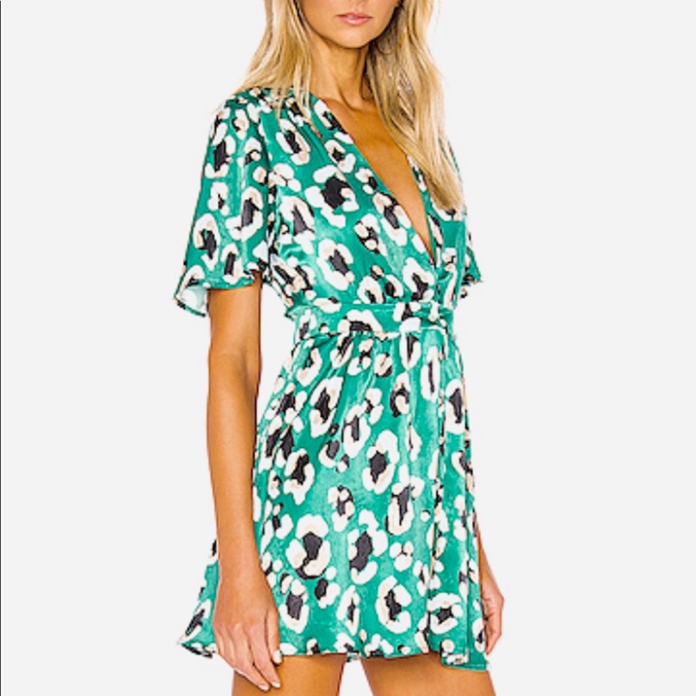 Cute green House of Harlow dress